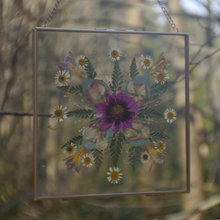 Load image into Gallery viewer, Dahlia Mandala Pressed Flower Frame
