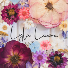Load image into Gallery viewer, Handwritten close up of handcrafted pressed flower frame with customised name in the middle