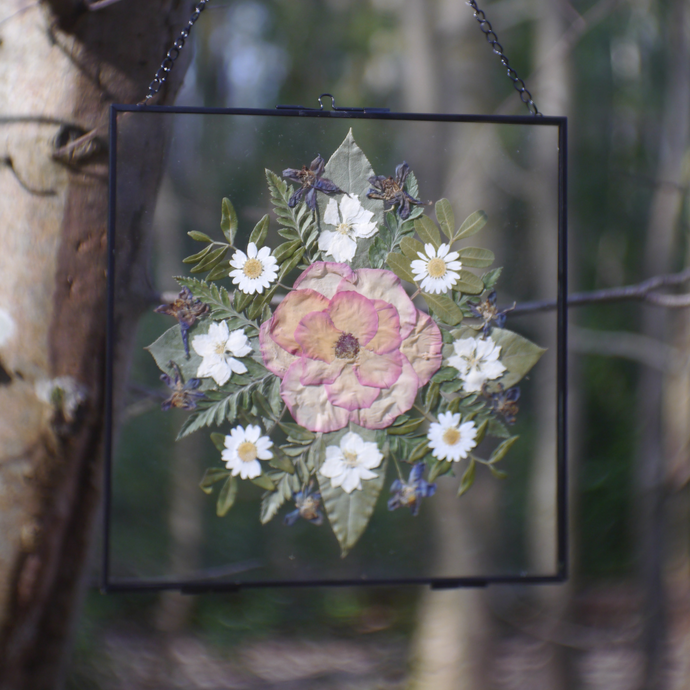Unlock the Beauty of Nature with Mandala Pressed Flower Frames