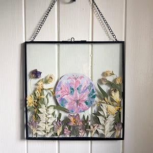 Hand painted 'Bouquet Lily' Pressed Flower Frame