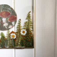 Load image into Gallery viewer, Hand painted &#39;Foraging&#39; Pressed Flower Frame
