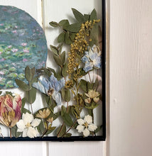 Load image into Gallery viewer, Hand painted &#39;Water Lily&#39; Pressed Flower Frame
